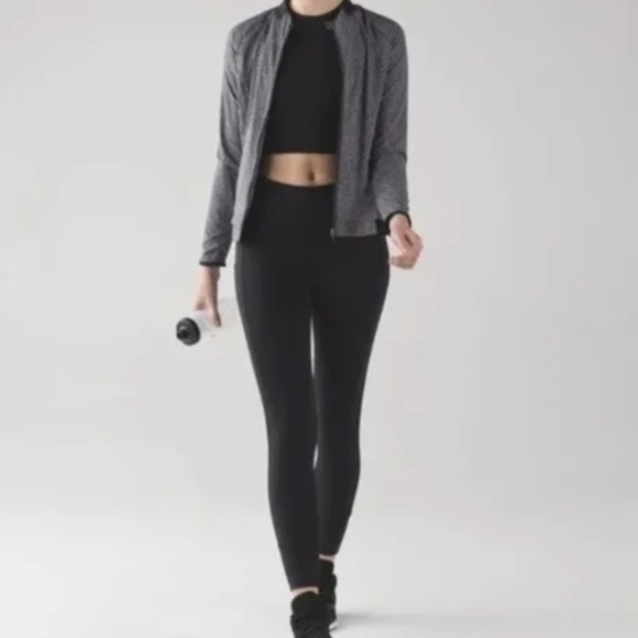 lululemon athletica Jackets & Blazers - LULULEMON Hit It Jacket Frozen Fizz Black White EUC